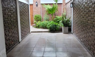 PH en venta - 2 Dormitorios 1 Baño - 152mts2 - La Plata