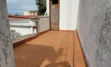 PH en venta - 2 Dormitorios 1 Baño - 152mts2 - La Plata