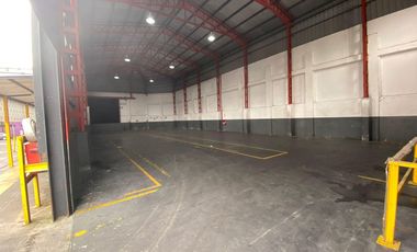 Galpón - Depósito de 10.000 m2.  en  Barracas  - ALQUILER