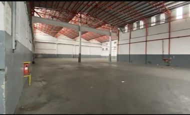 Galpón - Depósito de 10.000 m2.  en  Barracas  - ALQUILER