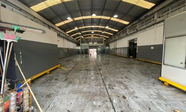 Galpón - Depósito de 10.000 m2.  en  Barracas  - ALQUILER
