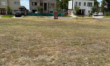 Terreno en venta - 432mts2 - Pilar Del Este