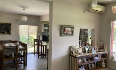 impecable casa en  barrio SANTA TERESA, VILLANUEVA