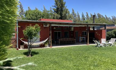 impecable casa en  barrio SANTA TERESA, VILLANUEVA