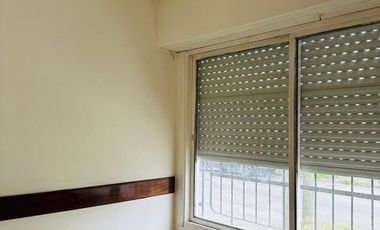 VENTA - CASA EN EL CENTRO DE MONTE GRANDE
