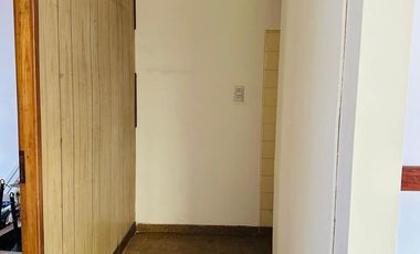 VENTA - CASA EN EL CENTRO DE MONTE GRANDE