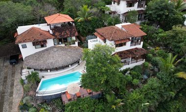 Casa Los Árboles con vista espectacular a la Bahia de Zihuatanejo