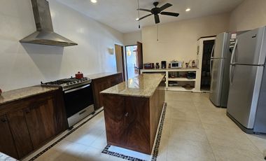 Casa Los Árboles con vista espectacular a la Bahia de Zihuatanejo