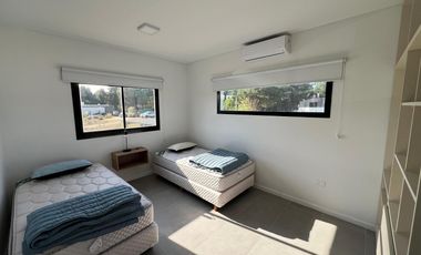 CASA, VENTA, COSTA ESMERALDA, SENDEROS IV, LOTE AL 200, 5 AMBIENTES