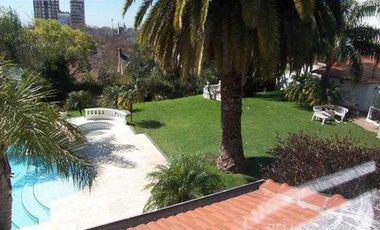 IMPORTANTE RESIDENCIA - EXCELENTE UBICACION