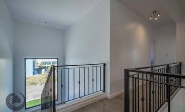 Casa en Venta 6 ambientes, 5 dormitorios, 2 plantas, Lagos De Canning. Muy luminosa, 1 año.