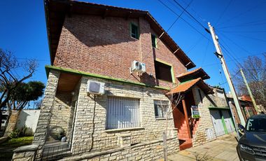 Casa en planta alta en venta en Victoria
