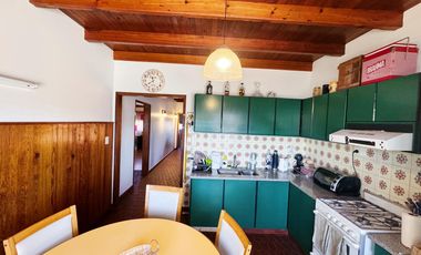 Casa en planta alta en venta en Victoria