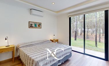 Casa en Alquiler en Costa Esmeralda para 8 personas