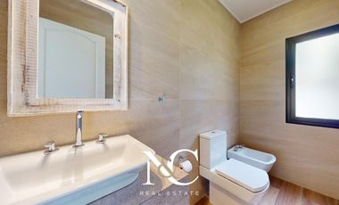 Casa en Alquiler en Costa Esmeralda para 8 personas