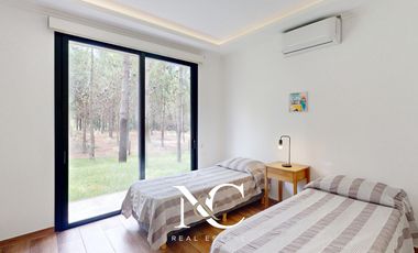 Casa en Alquiler en Costa Esmeralda para 8 personas