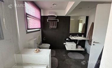 CASA EN VENTA EN BARRIO PRIVADO SEPTIEMBRE