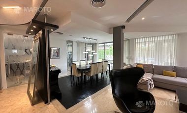 CASA EN VENTA EN BARRIO PRIVADO SEPTIEMBRE