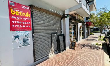 Local en venta, en Victoria.