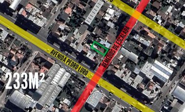 Casa en venta - 3 Dormitorios 2 Baños - Cocheras - 233Mts2 - López Gomara, Mar del Plata