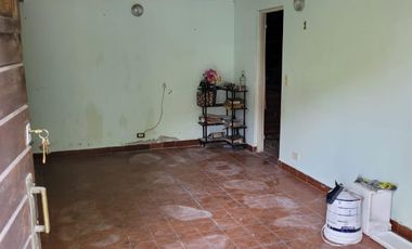Casa en venta - 3 Dormitorios 2 Baños - Cocheras - 233Mts2 - López Gomara, Mar del Plata