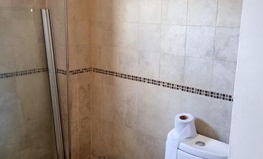 Casa 7 ambientes con local comercial aprox 600m2 en 3 plantas en venta - Ezpeleta