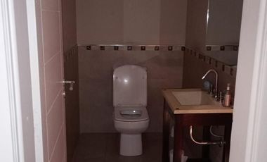 Casa 7 ambientes con local comercial aprox 600m2 en 3 plantas en venta - Ezpeleta