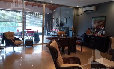 Casa 7 ambientes con local comercial aprox 600m2 en 3 plantas en venta - Ezpeleta