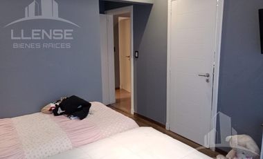 Casa 7 ambientes con local comercial aprox 600m2 en 3 plantas en venta - Ezpeleta