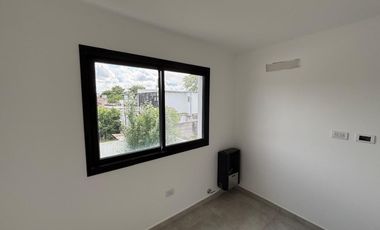 Duplex en venta - 2 dormitorios 2 baños  - 207mts2  - Villa Elisa