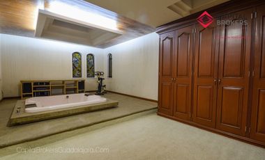 Casa en Venta en Club de Golf Santa Anita Lujo Sur