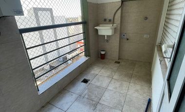 Departamento  de categoría en venta de 4 ambientes con cochera y baulera - Wilde