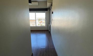 Departamento  de categoría en venta de 4 ambientes con cochera y baulera - Wilde