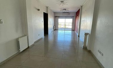 Departamento  de categoría en venta de 4 ambientes con cochera y baulera - Wilde