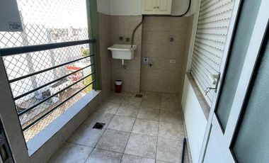 Departamento  de categoría en venta de 4 ambientes con cochera y baulera - Wilde