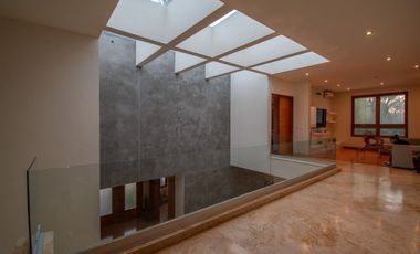 Casa De Lujo con Alberca en Zona Andares Puerta de Hierro Zapopan