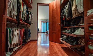 Casa De Lujo con Alberca en Zona Andares Puerta de Hierro Zapopan