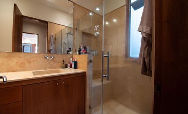 Casa De Lujo con Alberca en Zona Andares Puerta de Hierro Zapopan
