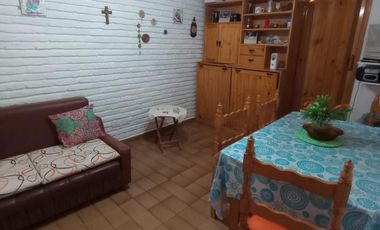 Comodo departamento 2 ambientes excelente ubicacion!!Retasad