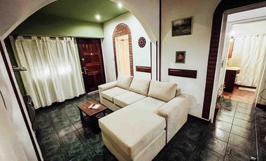 Casa en venta - 7 Dormitorios 4 Baños - Cochera - 400Mts2 - La Plata