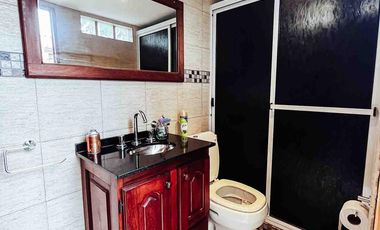 Casa en venta - 7 Dormitorios 4 Baños - Cochera - 400Mts2 - La Plata