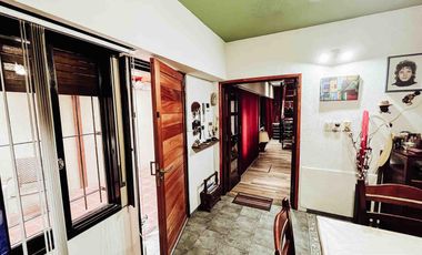 Casa en venta - 7 Dormitorios 4 Baños - Cochera - 400Mts2 - La Plata
