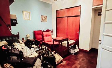 Casa en venta - 7 Dormitorios 4 Baños - Cochera - 400Mts2 - La Plata