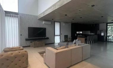 Alquiler de casa 6 ambientes en Canning (Ezeiza)