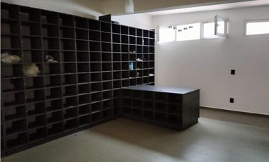 REESTRENA CÓMODA CASA EN SATELITE DE UN PISO EN CALLE CERRADA