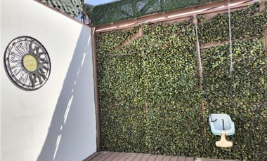 REESTRENA CÓMODA CASA EN SATELITE DE UN PISO EN CALLE CERRADA