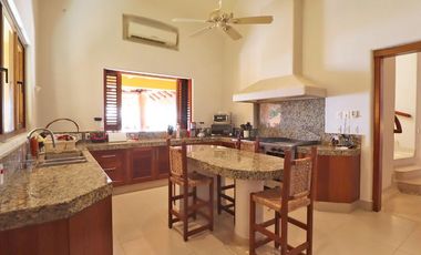 RESIDENCIA EN VENTA ARCANO IXTAPA , ZIHUATANEJO