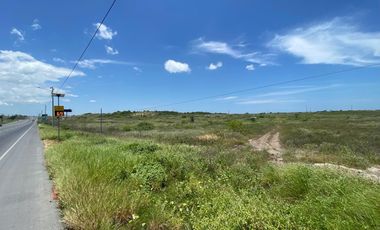 Venta de Terreno en Km 1 Vía a Santa Elena  AdrM