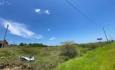 Venta de Terreno en Km 1 Vía a Santa Elena  AdrM