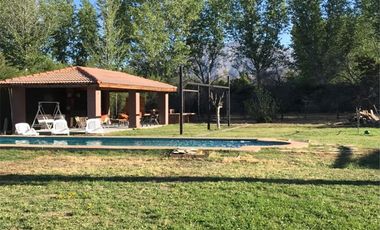 Venta hermosa parcela de agrado en Pirque